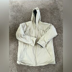 VINTAGE MISTY HARBOR RAIN JACKET Size medium cream/beige lined pre own as is
